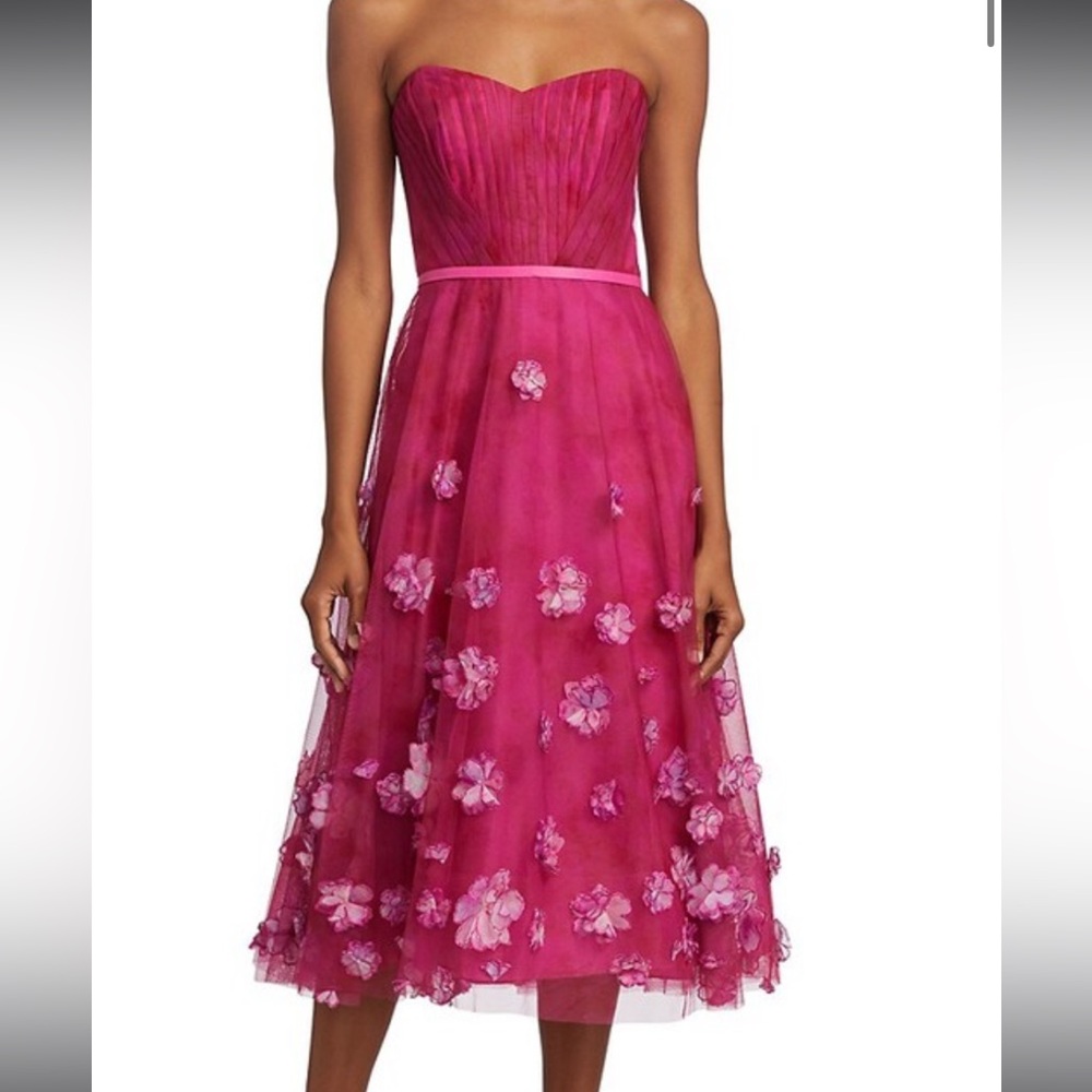 Marchesa Notte Floral-Embroidered Sweetheart Cocktail Dress